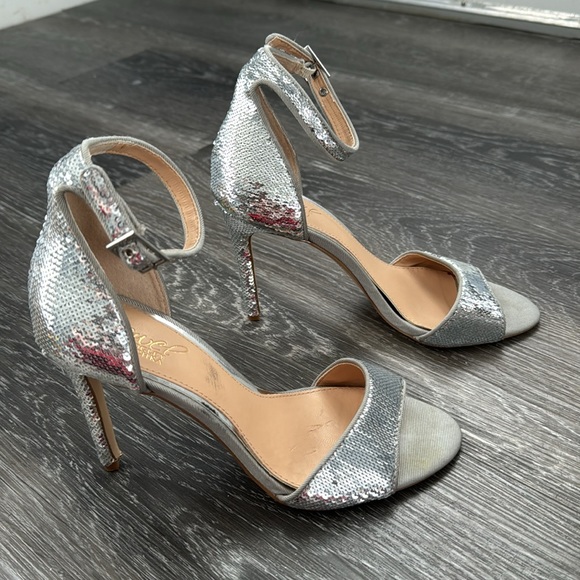 Badgley Mischka Jewel Lorena Heels - Picture 5 of 7